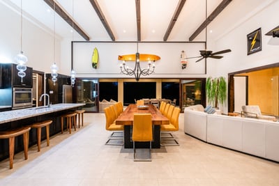 Luxury Villa Photo #7
