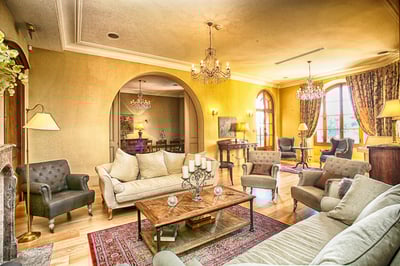 Luxury Villa Photo #9