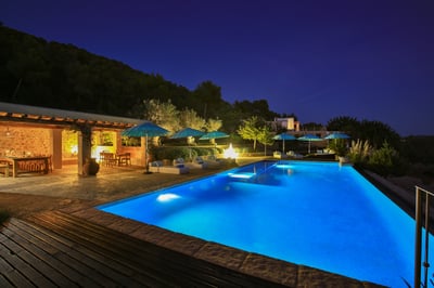 Luxury Villa Photo #2