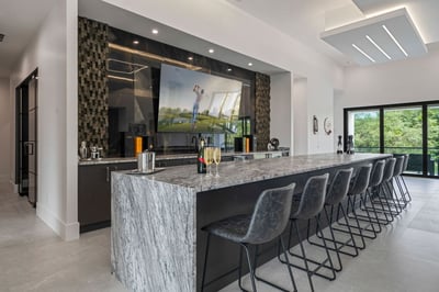 Luxury Villa Photo #40