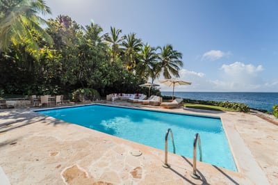 Luxury Villa Photo #15