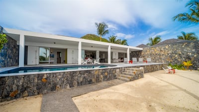 Luxury Villa Photo #5