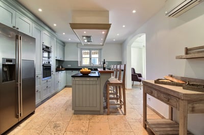 Luxury Villa Photo #9