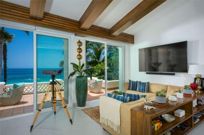 Luxury Villa Photo #17