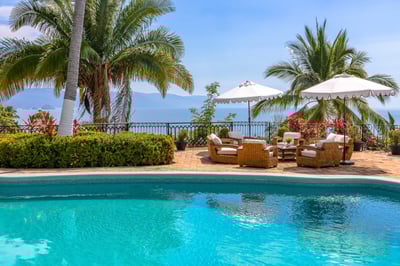 Luxury Villa Photo #6