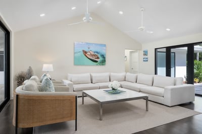 Luxury Villa Photo #15