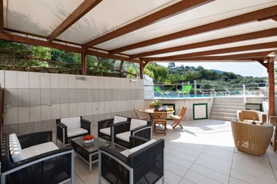 Luxury Villa Photo #8