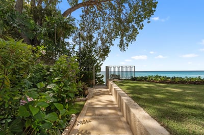 Luxury Villa Photo #2