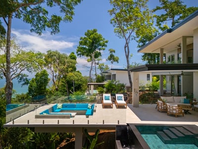 Luxury Villa Photo #13