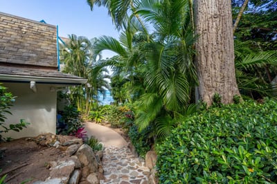 Luxury Villa Photo #11