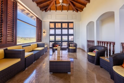 Luxury Villa Photo #18