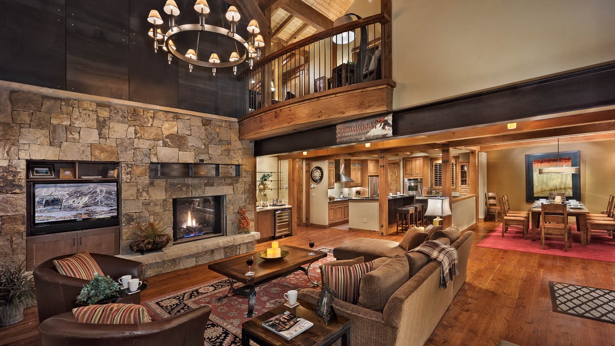 Great room fireplace - Image 1