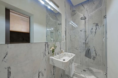 Luxury Villa Photo #14