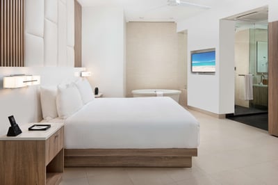 Luxury Villa Photo #6