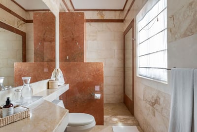 Luxury Villa Photo #26