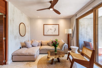 Luxury Villa Photo #34