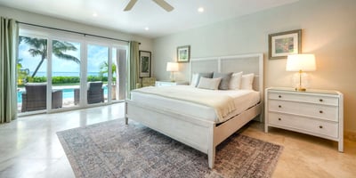 Luxury Villa Photo #20