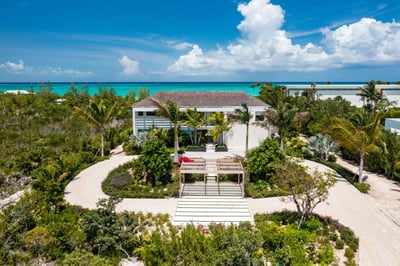 Luxury Villa Photo #7