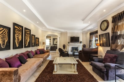 Luxury Villa Photo #17