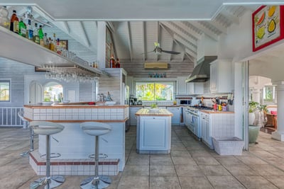 Luxury Villa Photo #17