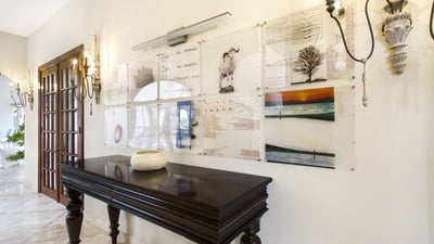 Luxury Villa Photo #26