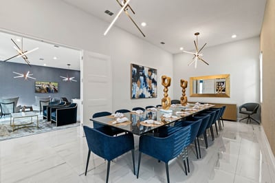 Luxury Villa Photo #11