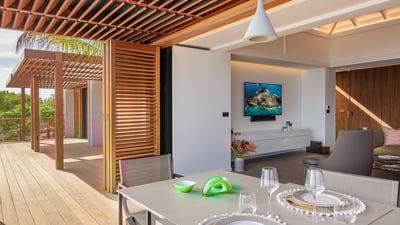 Kitchen & Dining Area