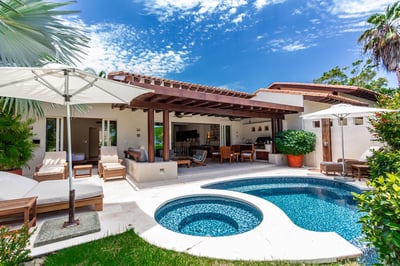 Luxury Villa Photo #2
