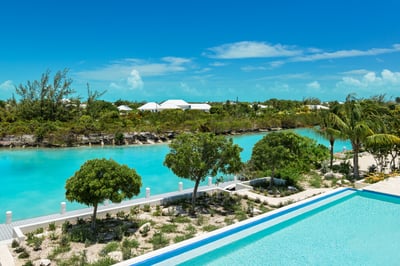Luxury Villa Photo #6