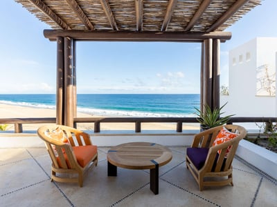 Luxury Villa Photo #6