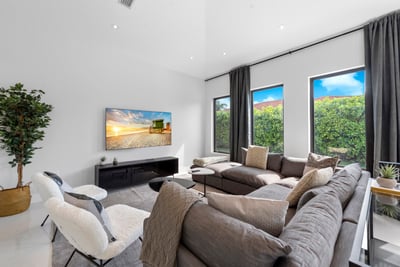 Luxury Villa Photo #26