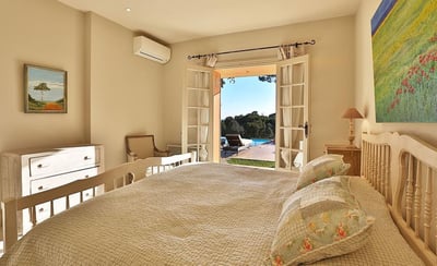Luxury Villa Photo #15