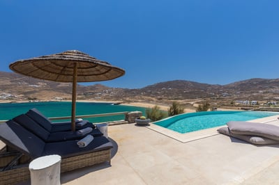 Luxury Villa Photo #9