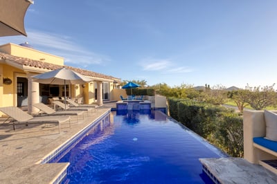 Luxury Villa Photo #6