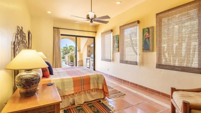 Luxury Villa Photo #42