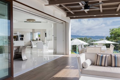 Luxury Villa Photo #6