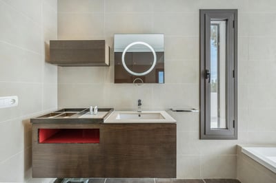 Luxury Villa Photo #12