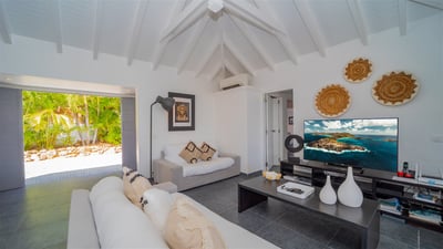 Luxury Villa Photo #28