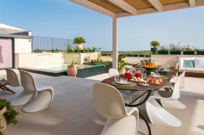 Luxury Villa Photo #8