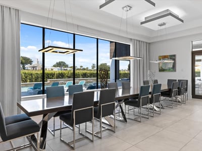 Luxury Villa Photo #31