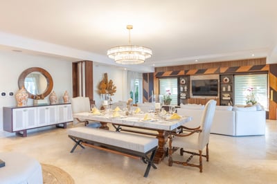 Luxury Villa Photo #19