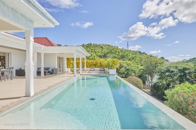 Luxury Villa Photo #9