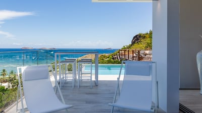 Luxury Villa Photo #16