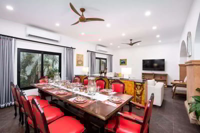 Luxury Villa Photo #19