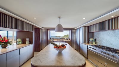 Luxury Villa Photo #23