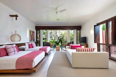 Luxury Villa Photo #42
