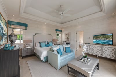Luxury Villa Photo #10