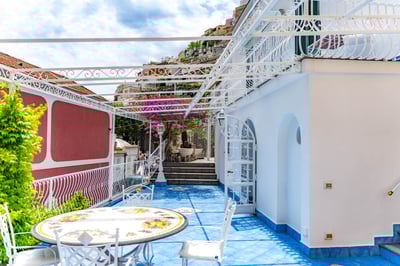 Luxury Villa Photo #9