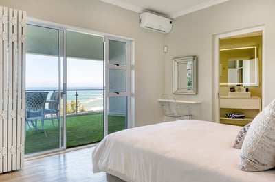 Luxury Villa Photo #29