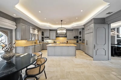 Luxury Villa Photo #14